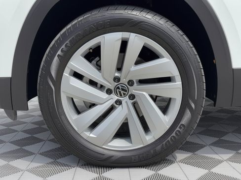 Used 2022 Volkswagen Atlas Cross Sport SE AWD/4WD image 13