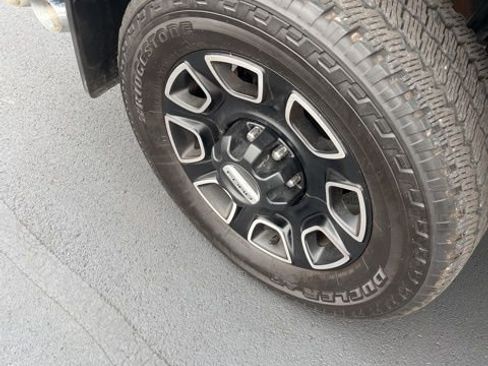 Used 2024 Ford F250 Platinum AWD/4WD image 33