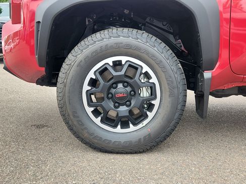 New 2026 Toyota Tacoma TRD Off-Road w/ TRD Off Road Upgrade Package AWD/4WD image 15