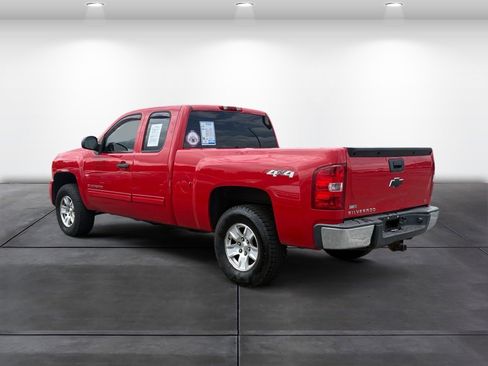 Used 2011 Chevrolet Silverado 1500 LT AWD/4WD image 3