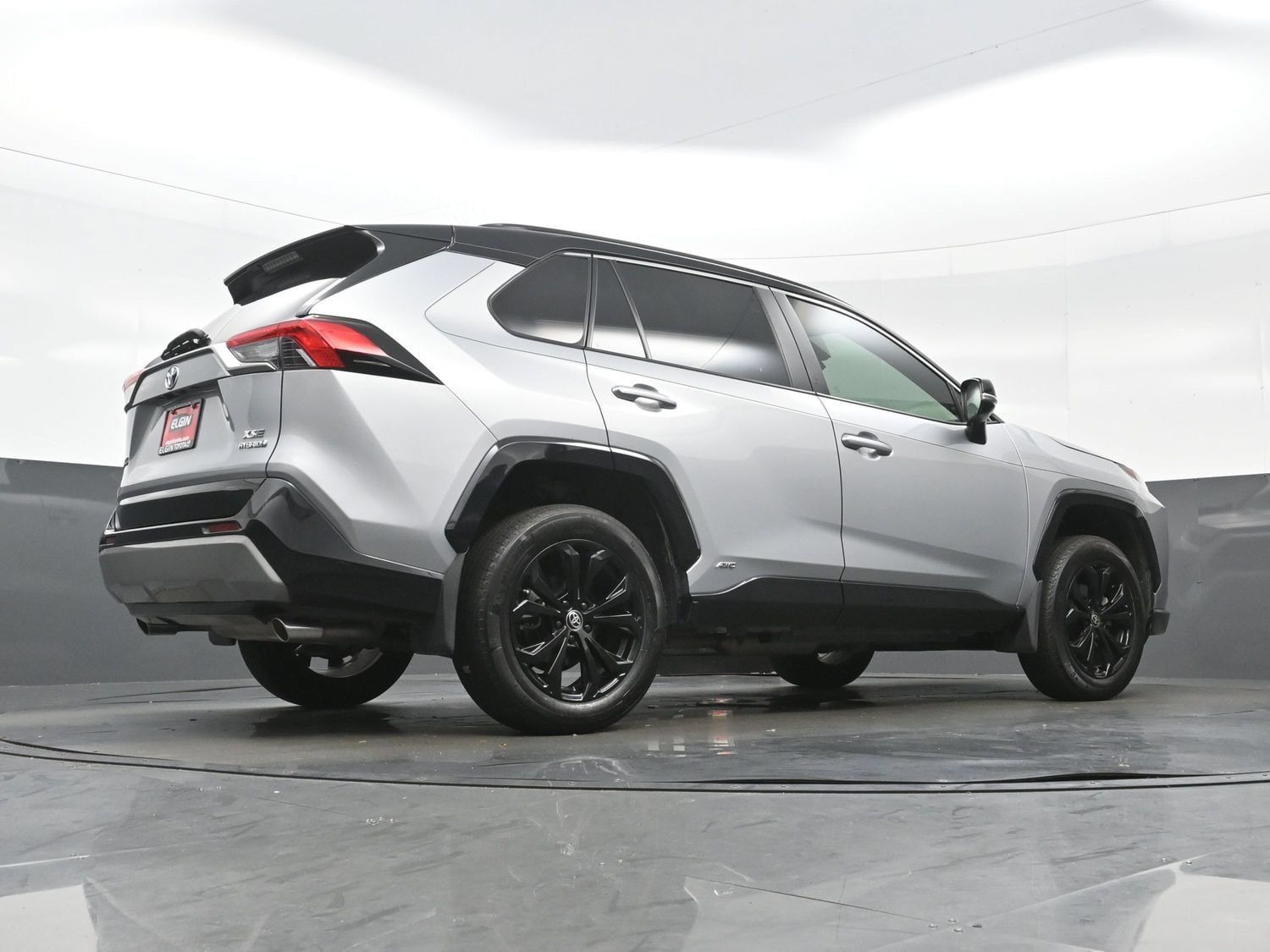 Used 2024 Toyota RAV4 XSE w/ Weather Package AWD/4WD image 34