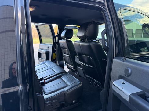 Used 2013 Ford F450 Lariat w/ Lariat Interior Pkg image 24