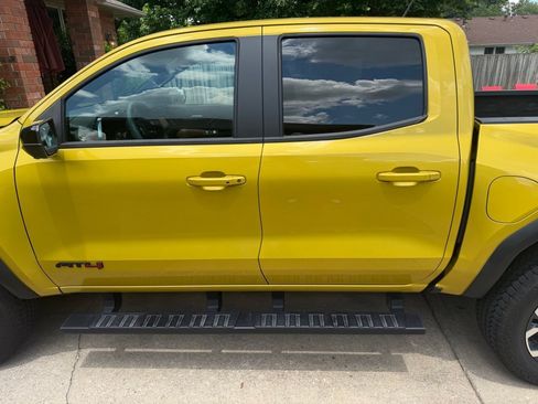 Used 2023 GMC Canyon AT4 w/ AT4 Premium Package AWD/4WD image 6
