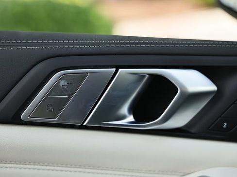 New 2027 BMW X7 xDrive40i w/ Executive Package AWD/4WD image 16