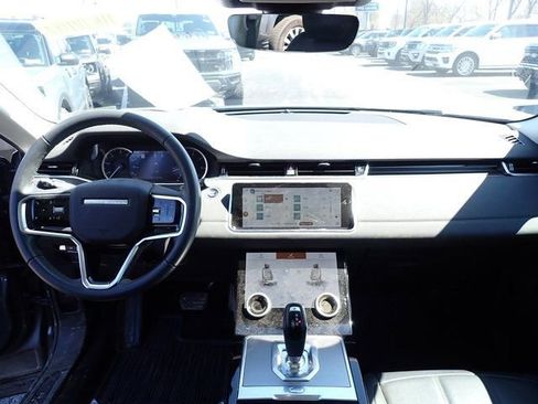 Used 2023 Land Rover Range Rover Evoque SE image 13