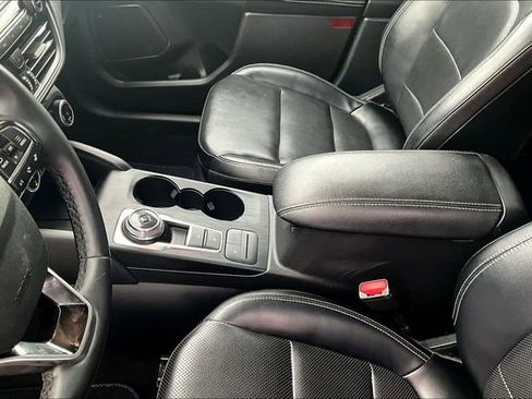 Used 2022 Ford Escape SEL w/ Class II Trailer Tow Package image 15