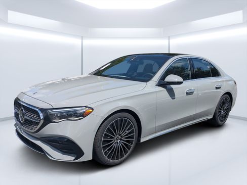 New 2026 Mercedes-Benz E 450 4MATIC Sedan image 7