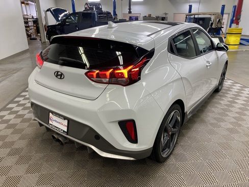 Used 2019 Hyundai Veloster Turbo image 14