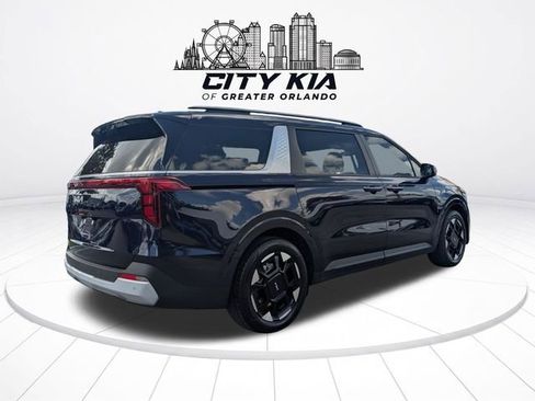 New 2027 Kia Carnival EX FWD image 7