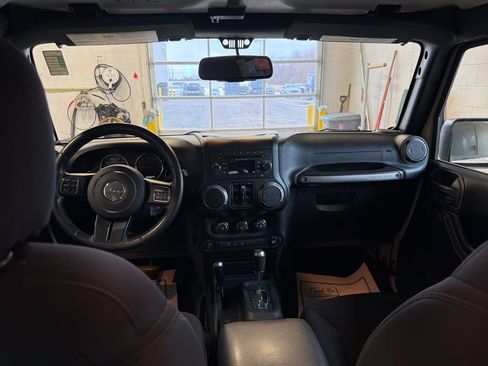 Used 2017 Jeep Wrangler Unlimited Sport w/ Quick Order Package 24S image 22