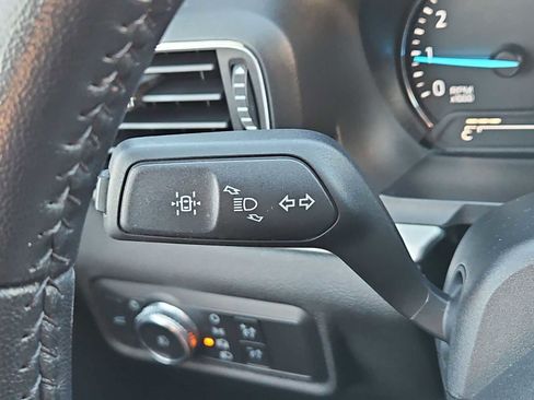 Used 2022 Ford Explorer XLT w/ Equipment Group 202A image 28