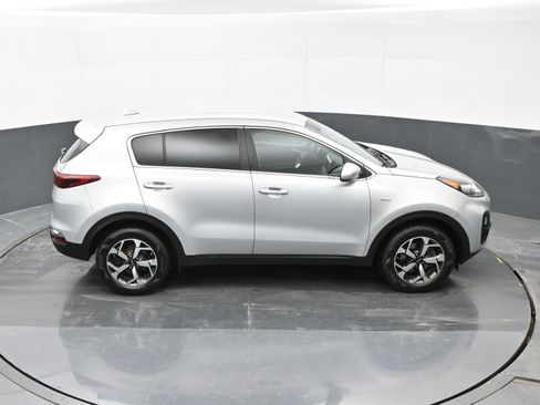 Used 2020 Kia Sportage LX image 36