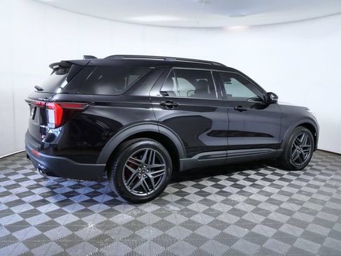Certified 2025 Ford Explorer ST AWD/4WD image 8