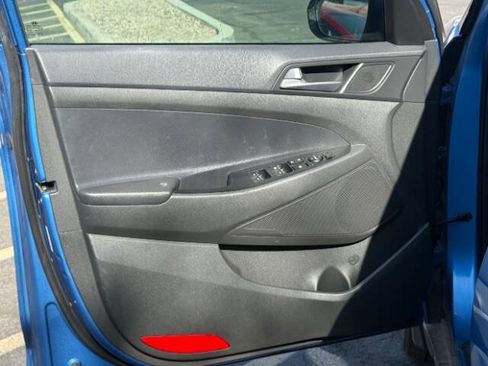 Used 2016 Hyundai Tucson Limited w/ Option Group 03 FWD image 10