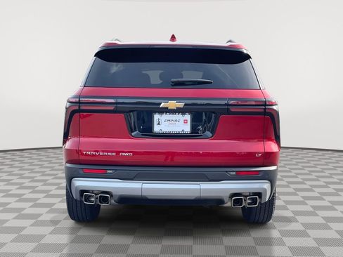 Used 2024 Chevrolet Traverse LT image 6