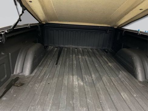 Used 2004 Chevrolet Silverado 1500 4x4 Regular Cab w/ Light Duty Power Package image 12