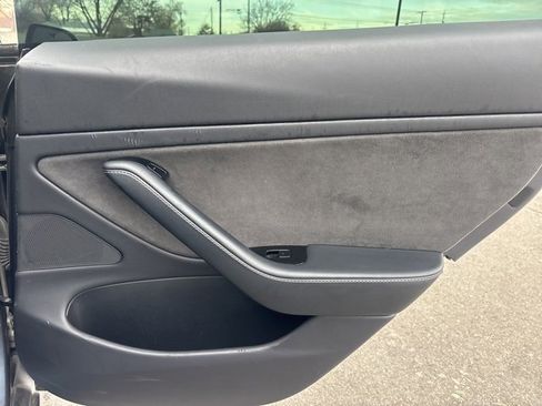 Used 2019 Tesla Model 3 Long Range image 13