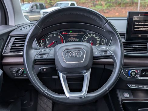 Used 2021 Audi Q5 Premium w/ Convenience Package image 24