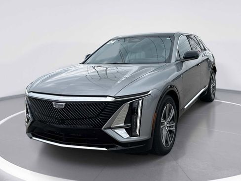 Certified 2024 Cadillac Lyriq Luxury AWD/4WD image 1
