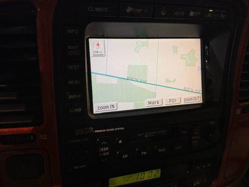 Used 2001 Lexus LX 470 4WD image 26