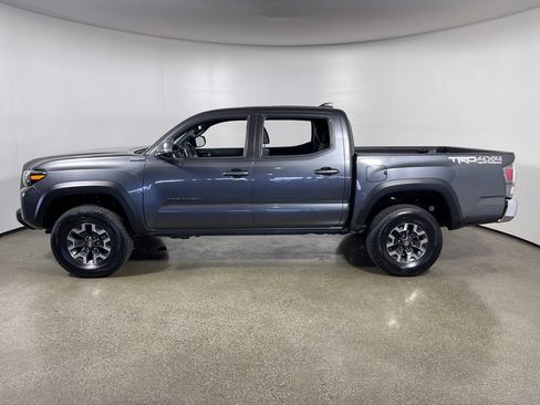 Certified 2023 Toyota Tacoma TRD Off-Road AWD/4WD image 6