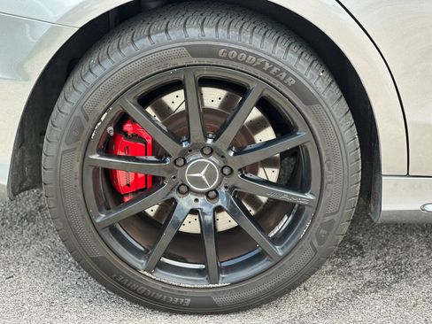 Used 2014 Mercedes-Benz S 63 AMG 4MATIC Sedan image 30