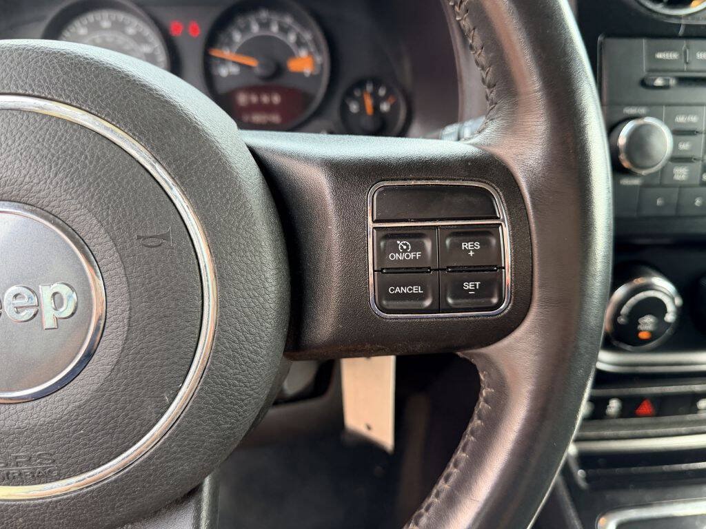 Used 2016 Jeep Patriot High Altitude AWD/4WD image 14