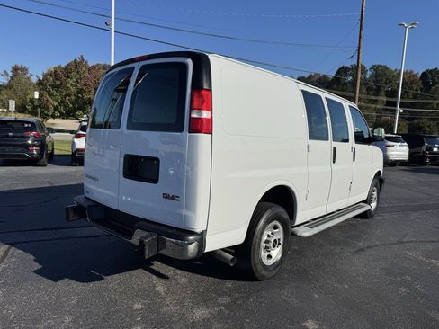 Used 2024 GMC Savana 2500 Work Van w/ Driver Convenience Package image 7