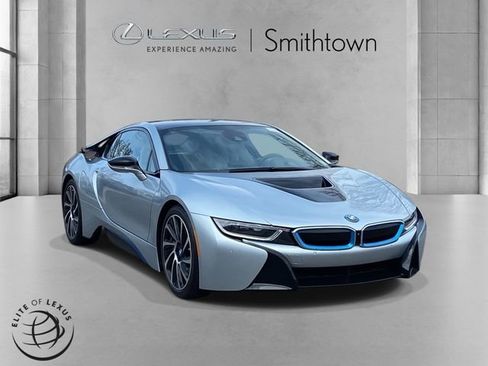 Used 2015 BMW i8 image 1
