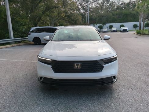 Used 2024 Honda Accord Touring image 10