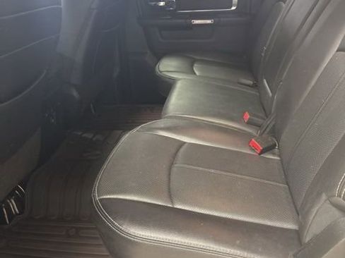 Used 2018 RAM 1500 Laramie w/ Convenience Group AWD/4WD image 21
