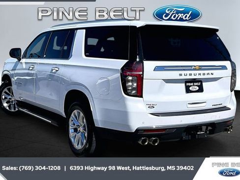 Used 2023 Chevrolet Suburban Premier image 2