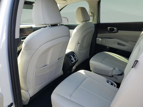 New 2026 Kia Sorento EX FWD image 8