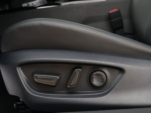 New 2026 Toyota Camry XLE image 29