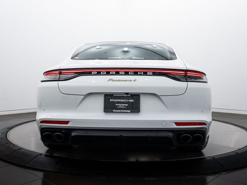 Certified 2022 Porsche Panamera 4 image 6