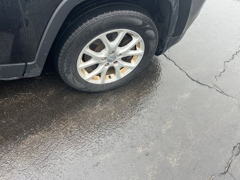 Used 2014 Jeep Cherokee Latitude image 25