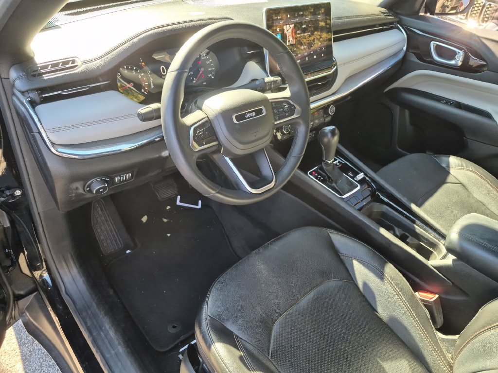 Used 2023 Jeep Compass Limited AWD/4WD image 10