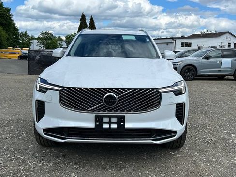 Used 2026 Volvo XC90 B6 Plus w/ Protection Package Premier AWD/4WD image 6