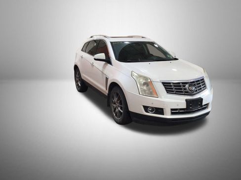 Used 2016 Cadillac SRX Premium w/ Driver Assist Package FWD image 4