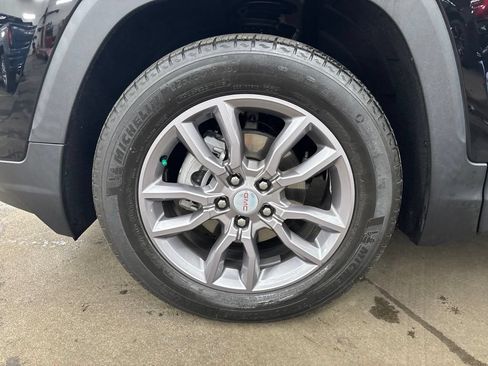 Used 2023 GMC Terrain SLT AWD/4WD image 11