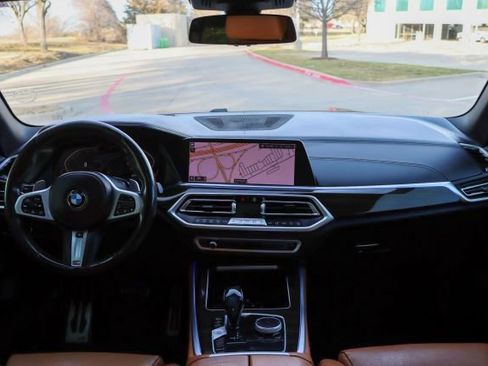 Used 2019 BMW X5 xDrive50i w/ M Sport Package image 26