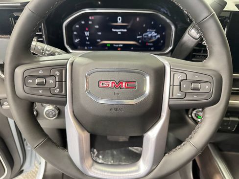 New 2026 GMC Sierra 2500 SLT w/ SLT Premium Package AWD/4WD image 15