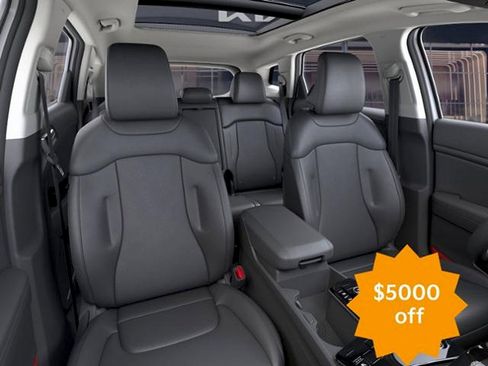 Used 2025 Kia Sportage EX w/ EX Premium Package image 15