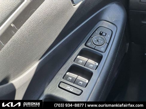 Used 2022 Hyundai Santa Fe SEL image 9