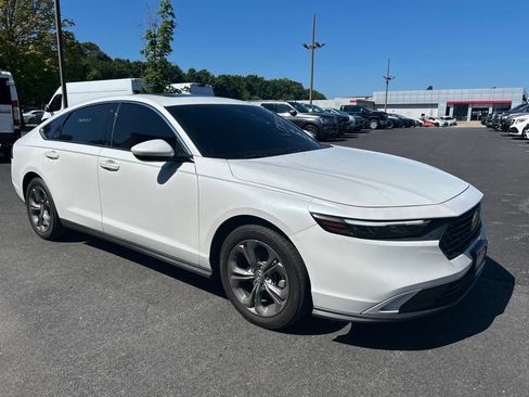 Used 2024 Honda Accord EX image 1