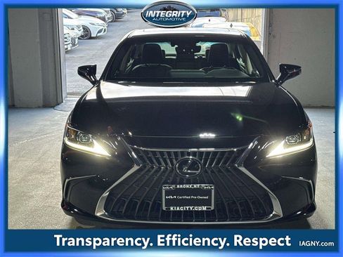 Used 2023 Lexus ES 350 w/ Premium Package image 2