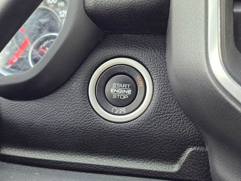 Used 2024 RAM 2500 Big Horn w/ Off Road Package image 39