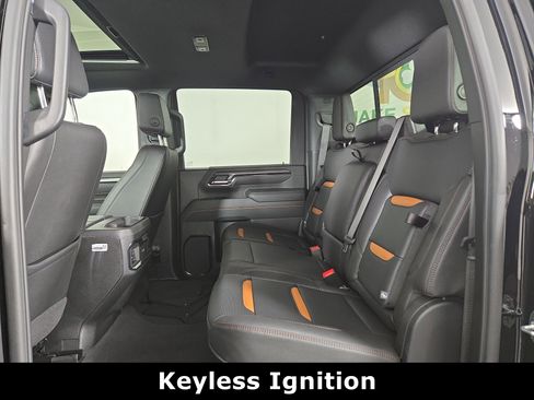 Certified 2025 GMC Sierra 2500 AT4 w/ Technology Package image 12