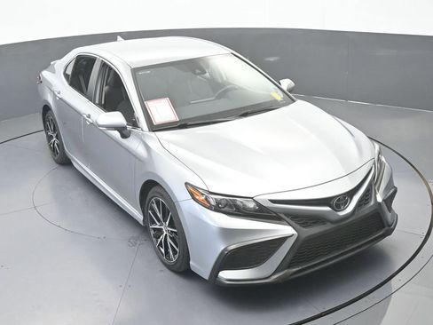 Used 2022 Toyota Camry SE FWD image 51