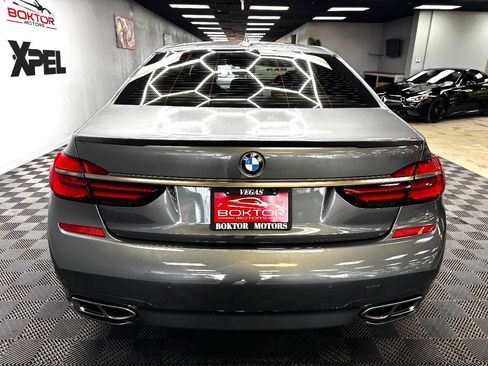 Used 2016 BMW 750i image 11